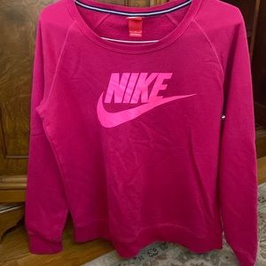 Women’s Nike Sweatshirt